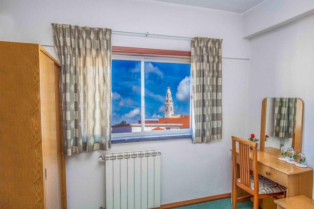 Albergue Pereira Guesthouse Фатіма Екстер'єр фото
